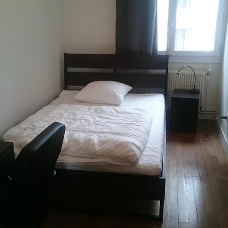 Homestay szállás Privee Dans Un En Colocation A A3c6